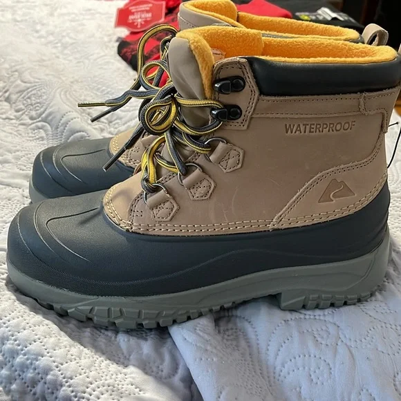 Brand new Ozark Trail, waterproof insulated winter boots - Picture 2 of 4
